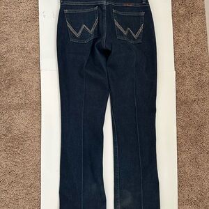 Wrangler Women's Dark Blue Q-Baby bootcut Jeans, size 1/2, 28” inseam